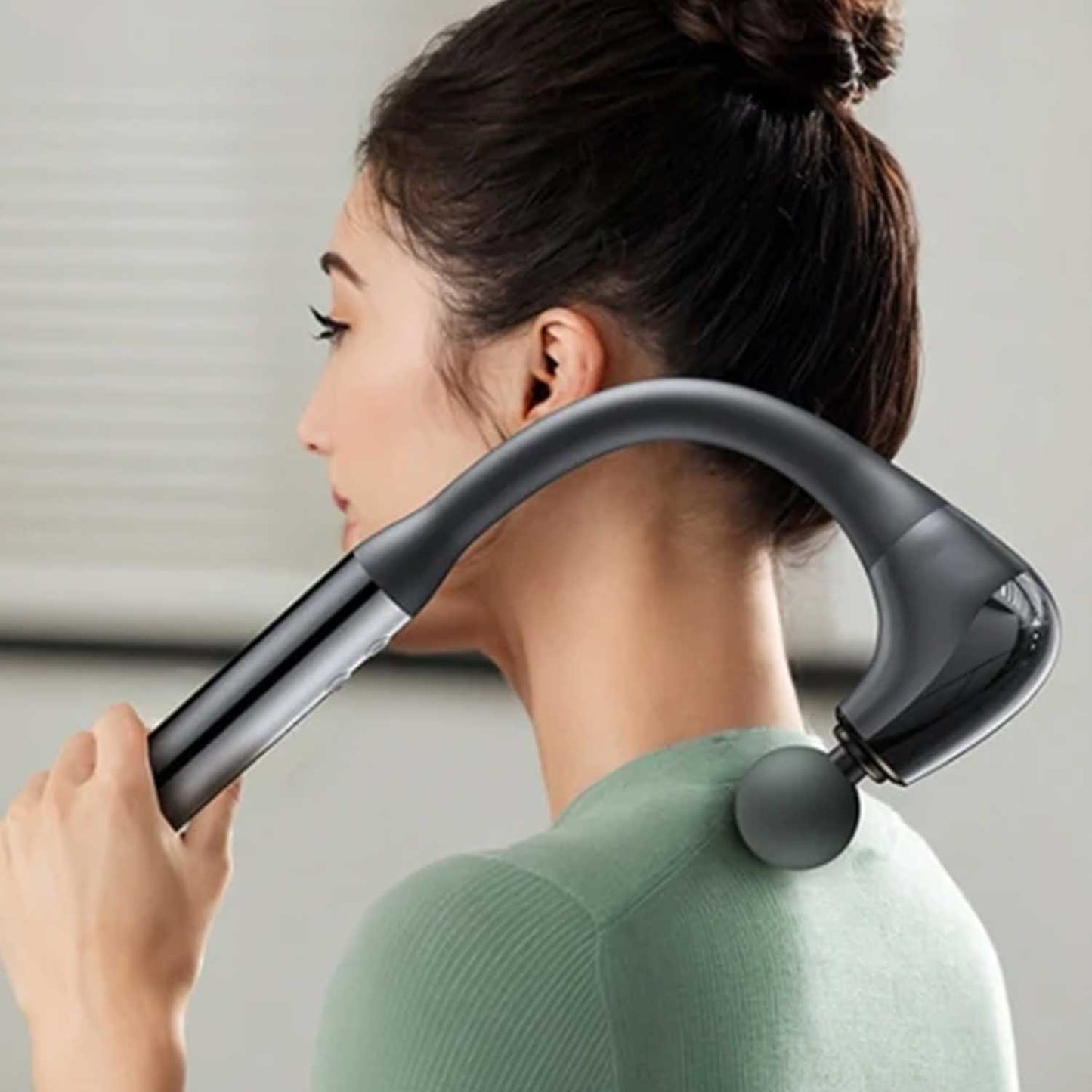 Yesido Handheld Curved Neck Massager Ultra-quiet Electric Massager with Large Capacity Battery