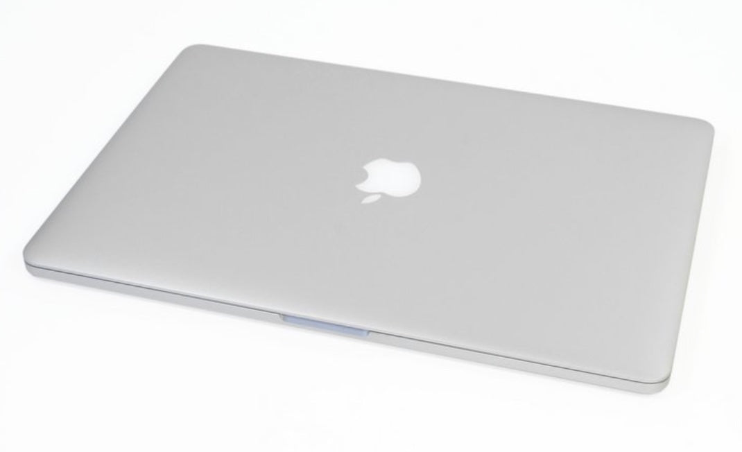 (Refurb) MacBook Pro Retina 15-inch 2014 Core i7 2.4GHz 500GB SSD 16GB RAM - SILVER