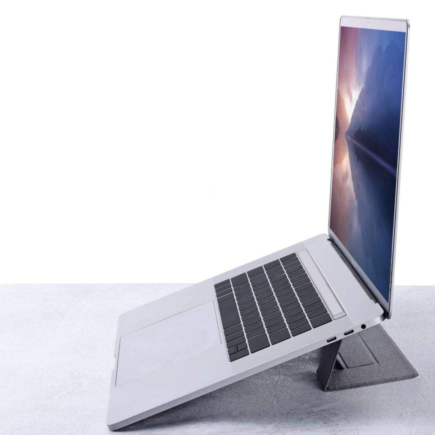 WiWU Skin Pro Slim Stand Sleeve for MacBook Pro 16 inch